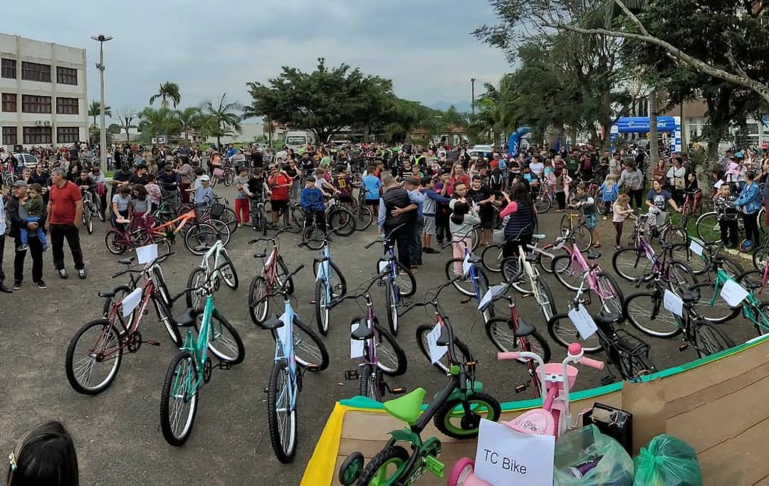 Passeio Ciclístico de aniversário de Três Cachoeiras reúne mais de 700 participantes