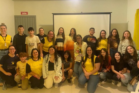 ESF Maria da Rocha Valim promove atividade do Setembro Amarelo com adolescentes