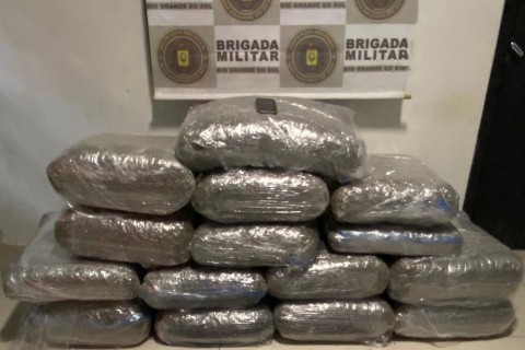​BM prende homem com 112 kg de maconha em Torres
