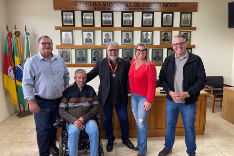 Deputado Victorino recebe Comenda de Honra ao Mérito em Pareci Novo