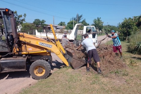 Força tarefa de Obras prioriza limpeza de ruas, bueiros e arroios