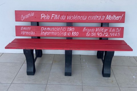 Banco Vermelho será inaugurado em Arroio do Sal incentivando  denúncias contra o feminicídio
