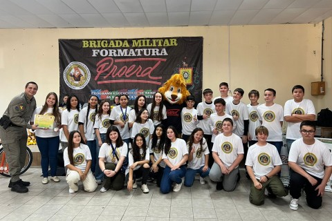 Brigada Militar realiza formatura do Proerd com 146 alunos em Mampituba