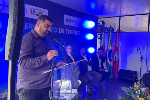 Presidente da Amlinorte participa da entrega das obras no Aeroporto de Torres