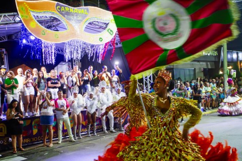 Programação oficial: Carnaval de Arroio do Sal começa nesta sexta-feira com a tradicional muamba