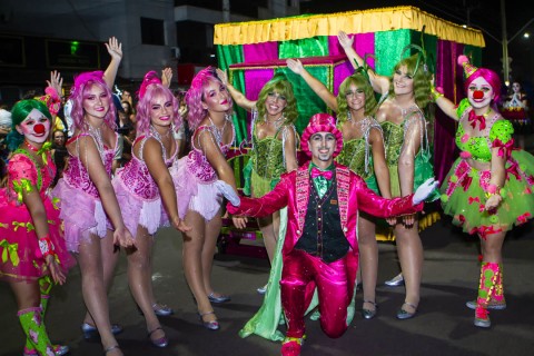 Gigantes da Orla é a campeã do Carnaval de Arroio do Sal 2025