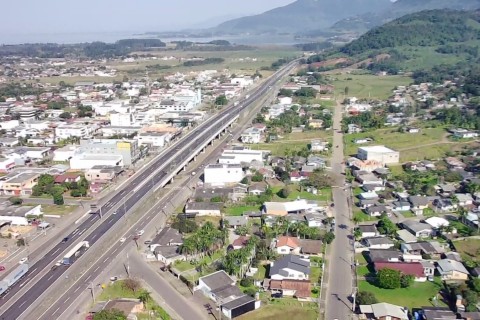Trânsito flui sem interrupções nas BRs 101 e 290 nesta manhã