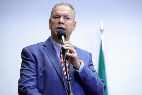 “Estão ferindo a integridade da medalha”, diz bancada do agro sobre homenagem a líder do MST no Rio Grande do Sul