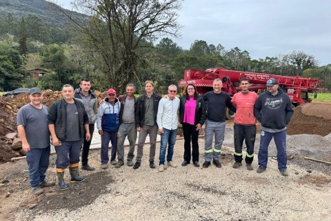 Comunidade do Rio do Terra recebe obra de drenagem