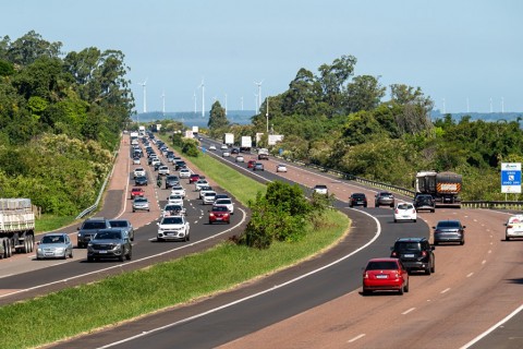 1º de maio: CCR ViaSul prevê quase 1 milhão de motoristas em suas rodovias