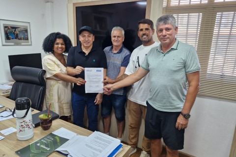 Arroio do Sal conquista emenda para aquisição de ônibus para a assistência social