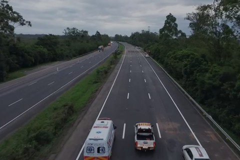 Trânsito liberado na km 46 da Freeway