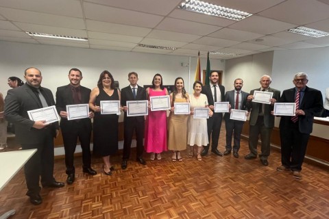 Diplomados em Três Cachoeiras: prestação de contas de campanha aponta aprovações e controvérsias