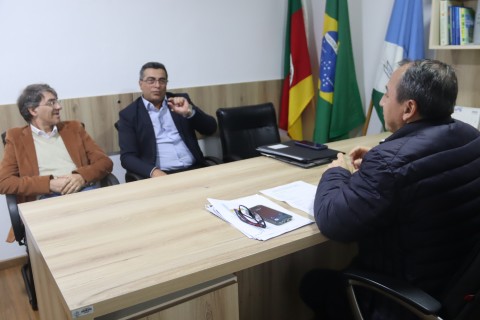 Luciano Pinto recebeu Felipe de Simoni, presidente da Câmara Intercontinental de Indústria e Comércio do Brasil (CIIC)