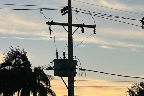 Após pressão da Prefeitura, CEEE restabelece energia em últimos pontos de Três Cachoeiras atingidos pelo vendaval