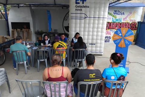 CEEE Equatorial leva cadastro para sorteio de geladeiras ao Quilombo dos Machados, em Porto Alegre