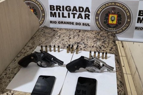 BM prende dois homens e apreende duas armas em Caraá