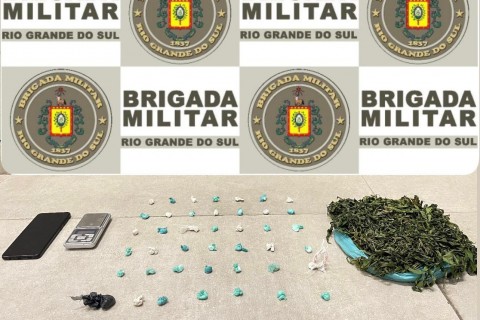 Brigada Militar prende mulher por tráfico de drogas em Maquiné