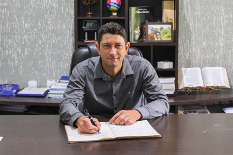 Vereador Batista assume como prefeito de Morrinhos do Sul