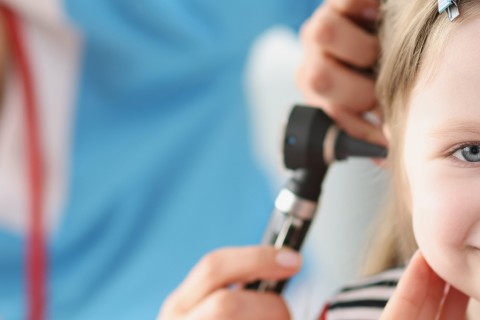 Sociedade de Pediatria do Rio Grande do Sul orienta sobre a prevenção e tratamento da otite infantil
