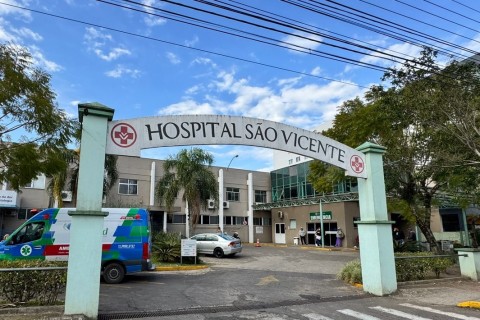 Unidade Móvel do Hemocentro do RS estará estacionado na frente do hospital de Osório nesta sexta-feira para receber doações de sangue