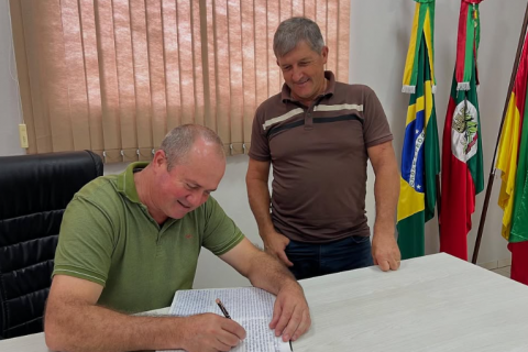 Beto Roldão reassume a Prefeitura de Mampituba e reforça compromisso com o desenvolvimento do município