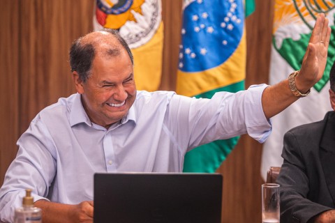 Projeto do deputado Alceu Moreira que disciplina o celular nas escolas será sancionado na próxima semana