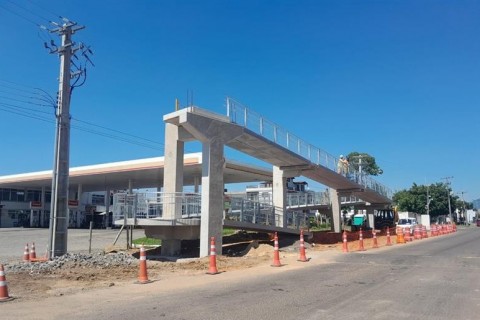 ViaSul realiza intervenções na BR-101 para obras de passarela