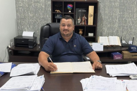 Faguinho toma posse como prefeito de Morrinhos do Sul
