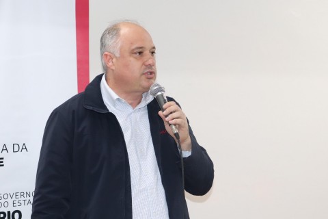 Deputado Luciano Silveira realiza reunião técnica para discutir soluções para o enfrentamento do mosquito maruim