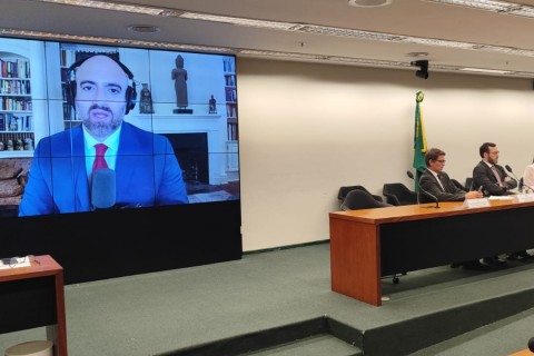Deep State dos EUA teria interferido diretamente nas eleições no Brasil