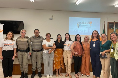 Patrulha Maria da Penha do 2º BPAT participa de apresentação de projeto contra violência infantil em Tramandaí
