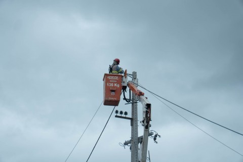 CEEE Equatorial supera em 13% meta de melhorias na rede elétrica de Torres no primeiro semestre de 2026