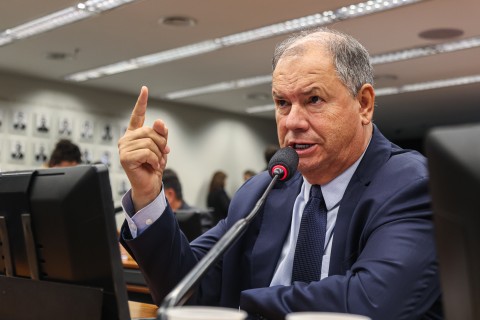 "As crendices do Ibama podem comprometer o controle sanitário do país", afirma Alceu Moreira