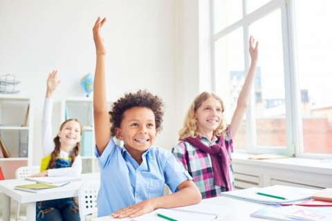 Vereadores aprovam projeto que garante uniformes gratuitos para alunos de Mampituba